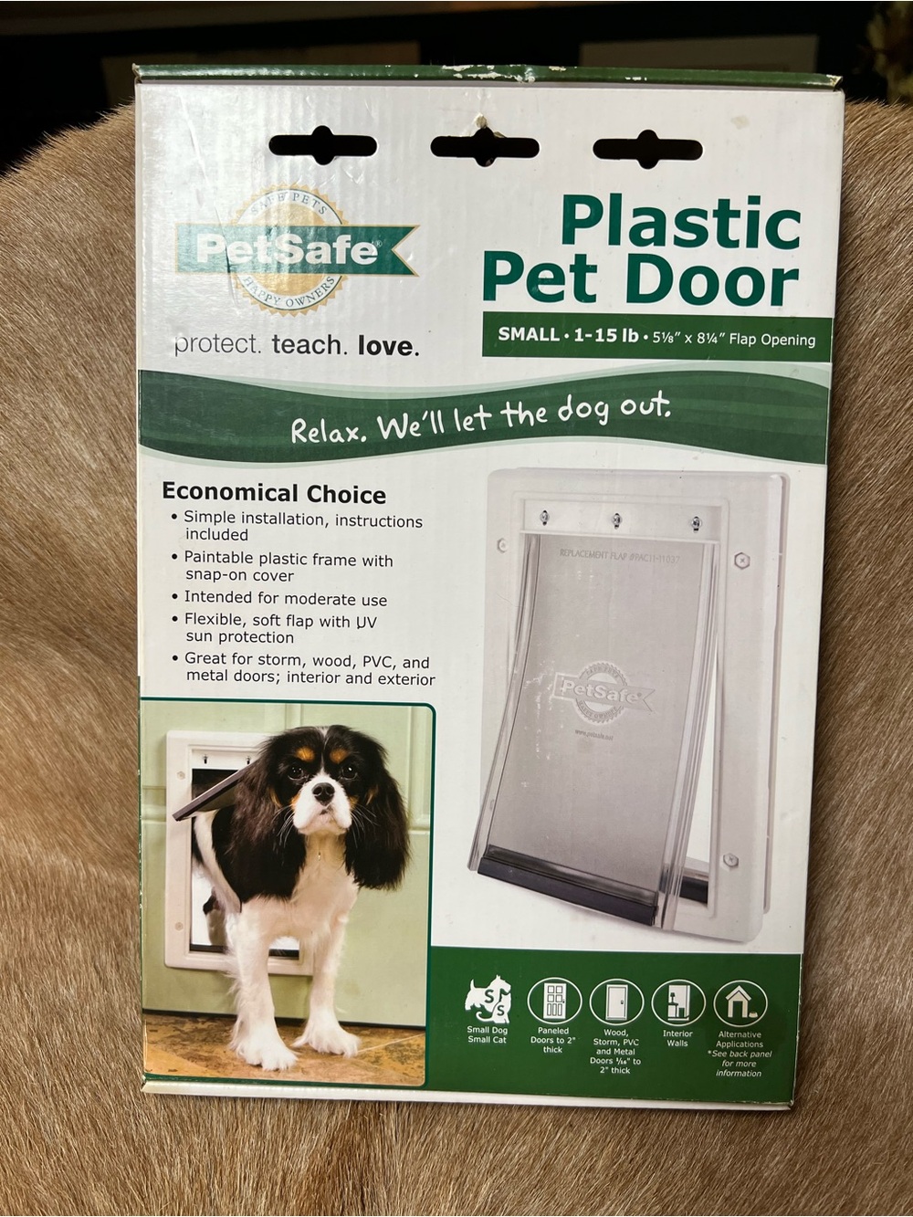 PetSafe White and Clear Plastic Pet Door - Small